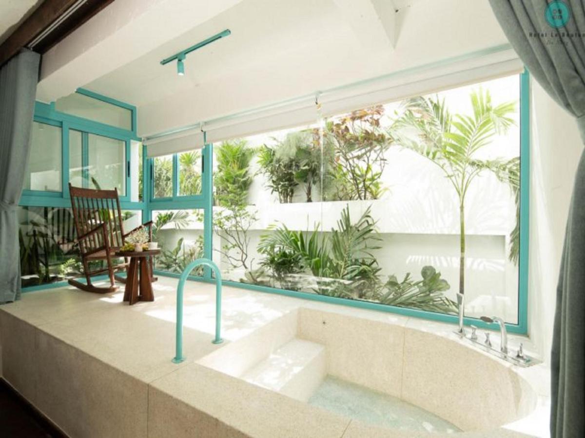 Hotel Le Bouton Da Nang Exteriör bild